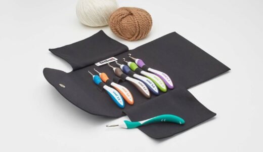 ADDI SWINGS Set 640-2  Wollhäkelnadeln mit 7 Häkelnadeln im Etui (140-7) Set