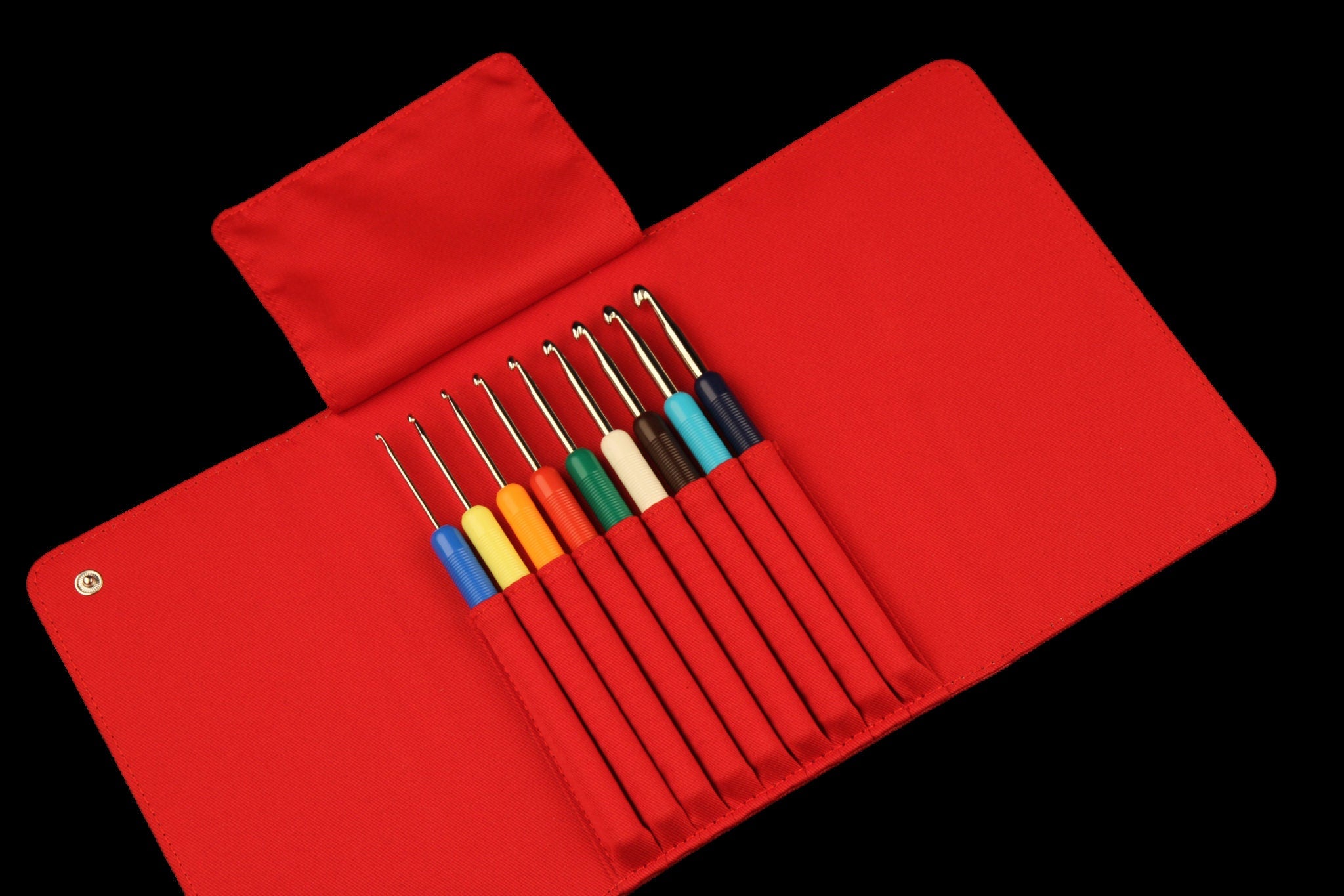 ADDI Häkelnadel Set 2 - 6 mm Nadelstärke mit 9 Häkelnadeln in roter Textiltasche ADDI Set 648-2