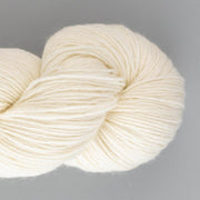 Ungefärbte Sockenwolle 4- fach Lazy Lion Sock Yarn 100g/400m LL Merino extrafine - "Natur" Stricken Häkeln mulesingfrei