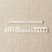 CocoKnits Lineal und Nadelmaß Set magnetisch Ruler and Needle Gauge Set Zubehör mm Inch
