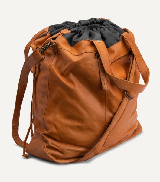 muud Lofoten XL Projekttasche hochwertiges Leder handgefertigte Schultertasche Farbe black whisky Shopper