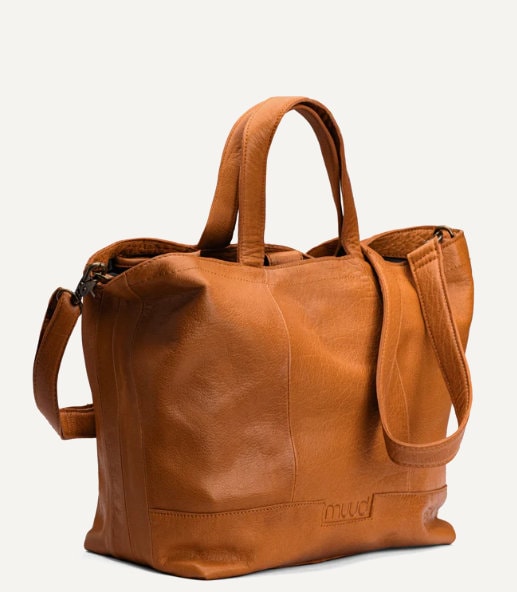 muud Hiba Projekttasche aus hochwertigem Leder handgefertigte Schultertasche black, whisky, rich brown