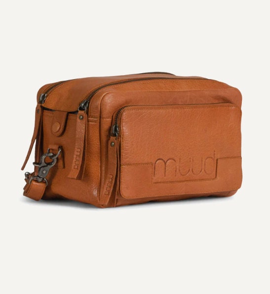 muud Stavanger Projekttasche hochwertiges Leder handgefertigte Crossbody Schultertasche black whisky