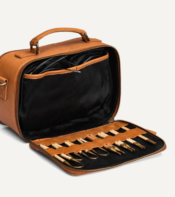 muud Lilly Projekttasche aus hochwertigem Leder handgefertigte Schultertasche Farbe black whisky