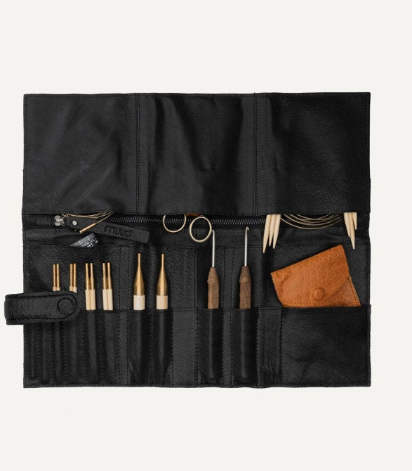 muud Stockholm Case Nadeletui Leder hochwertiges, handgefertigtes Stricketui black whisky