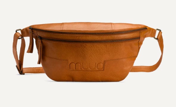 muud Vegas XL Gürteltasche Leder handgefertigte Umhängetasche Crossbody black whisky