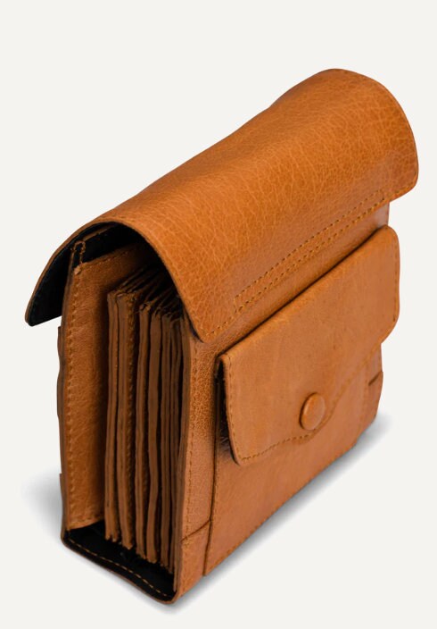 muud Betina Case Nadeletui aus hochwertigem Leder handgefertigtes Stricketui rich brown, black whisky