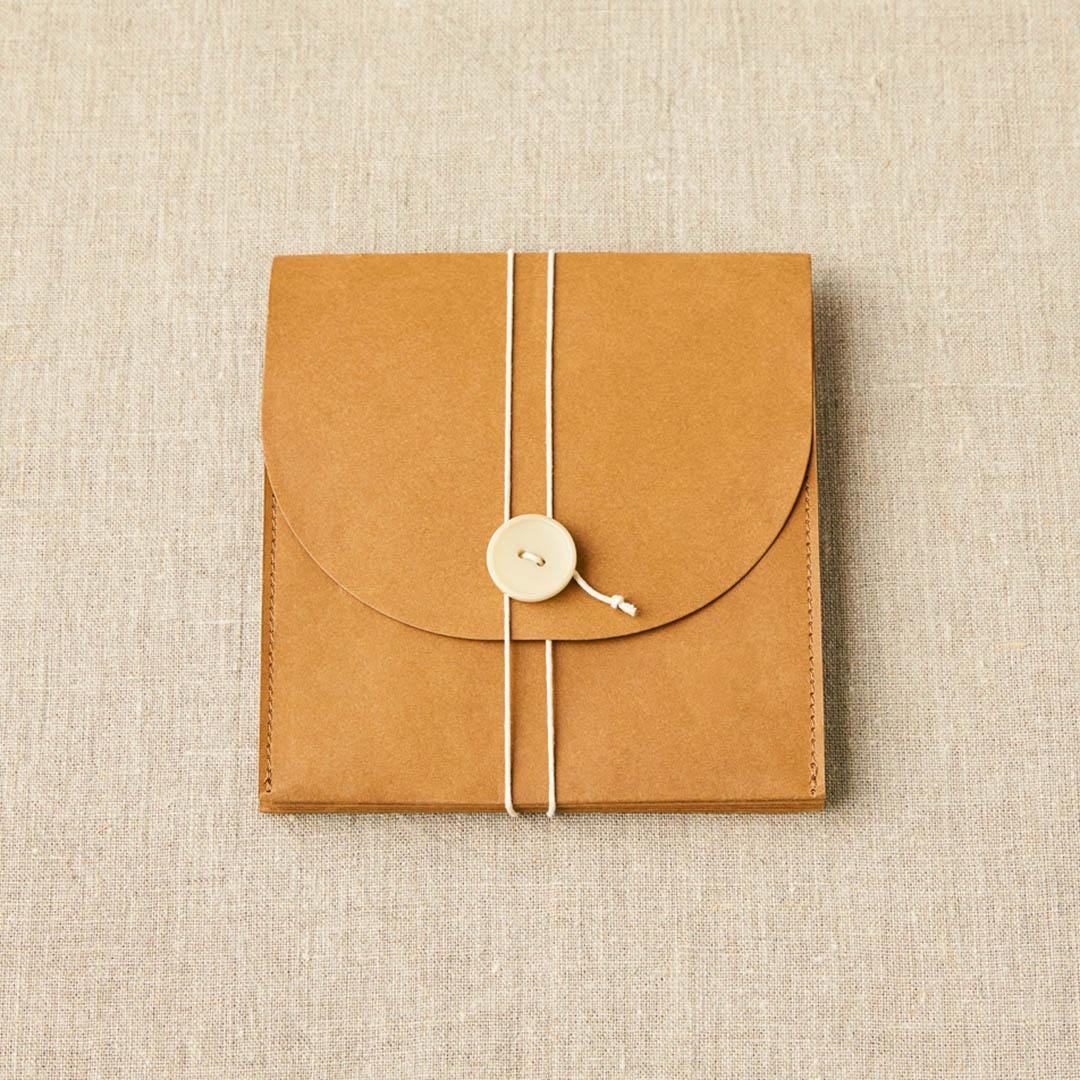 CocoKnits Projekt Wallet Projekttasche Zieharmonika Tasche grau grey braun kraft Zubehör