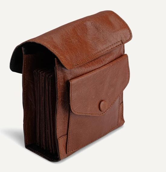 muud Betina Case Nadeletui aus hochwertigem Leder handgefertigtes Stricketui rich brown, black whisky