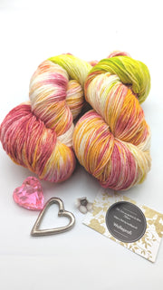 HANDGEFÄRBTES Luxusgarn SEIDENSTRASSE 100g/400m Seide Merino extrafine " Magie" pink grün