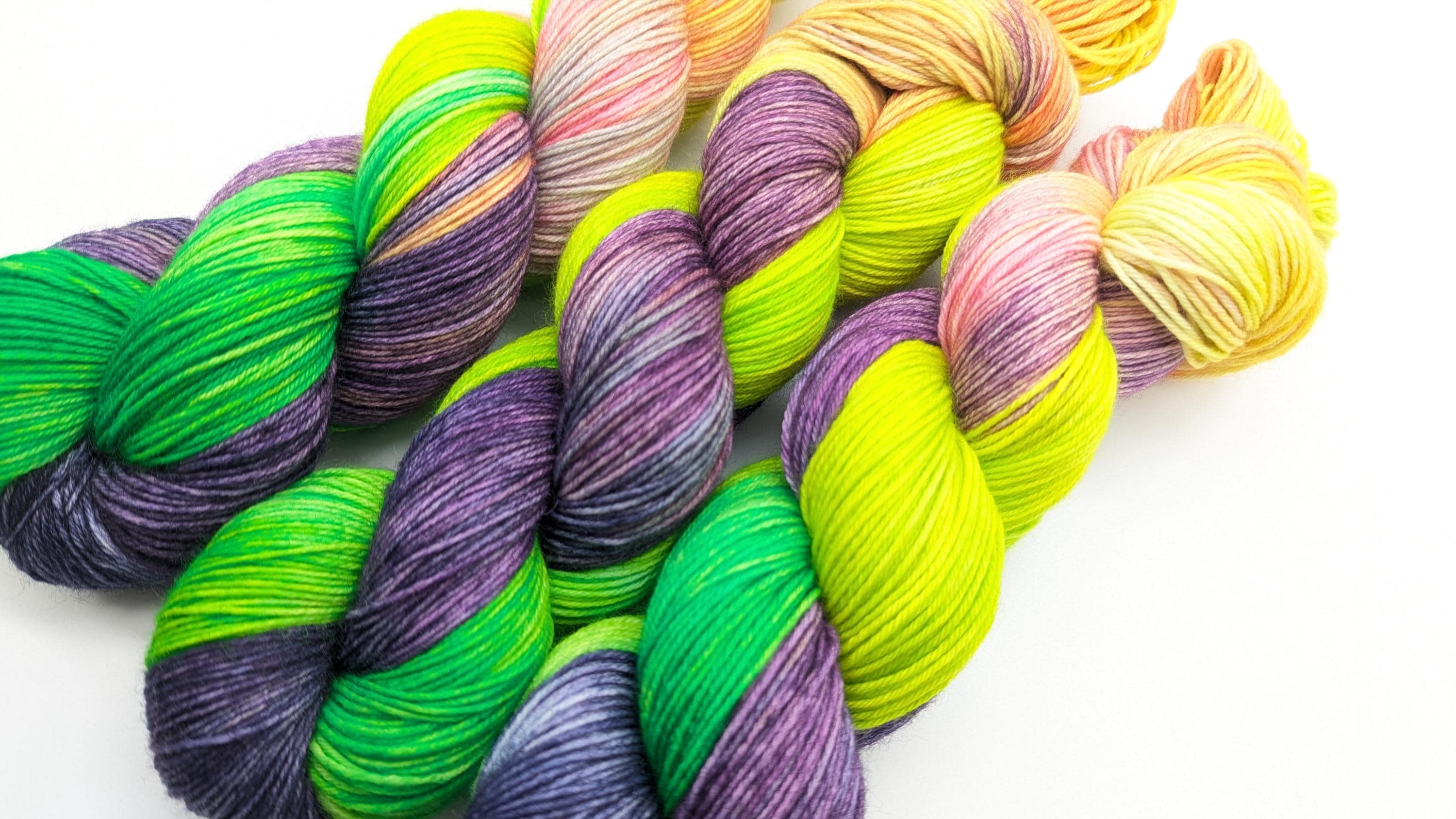 Handgefärbte Sockenwolle 4 fach Lazy Lion SockYarn 100g/420m Merino extrafine  "Happy colours" 2