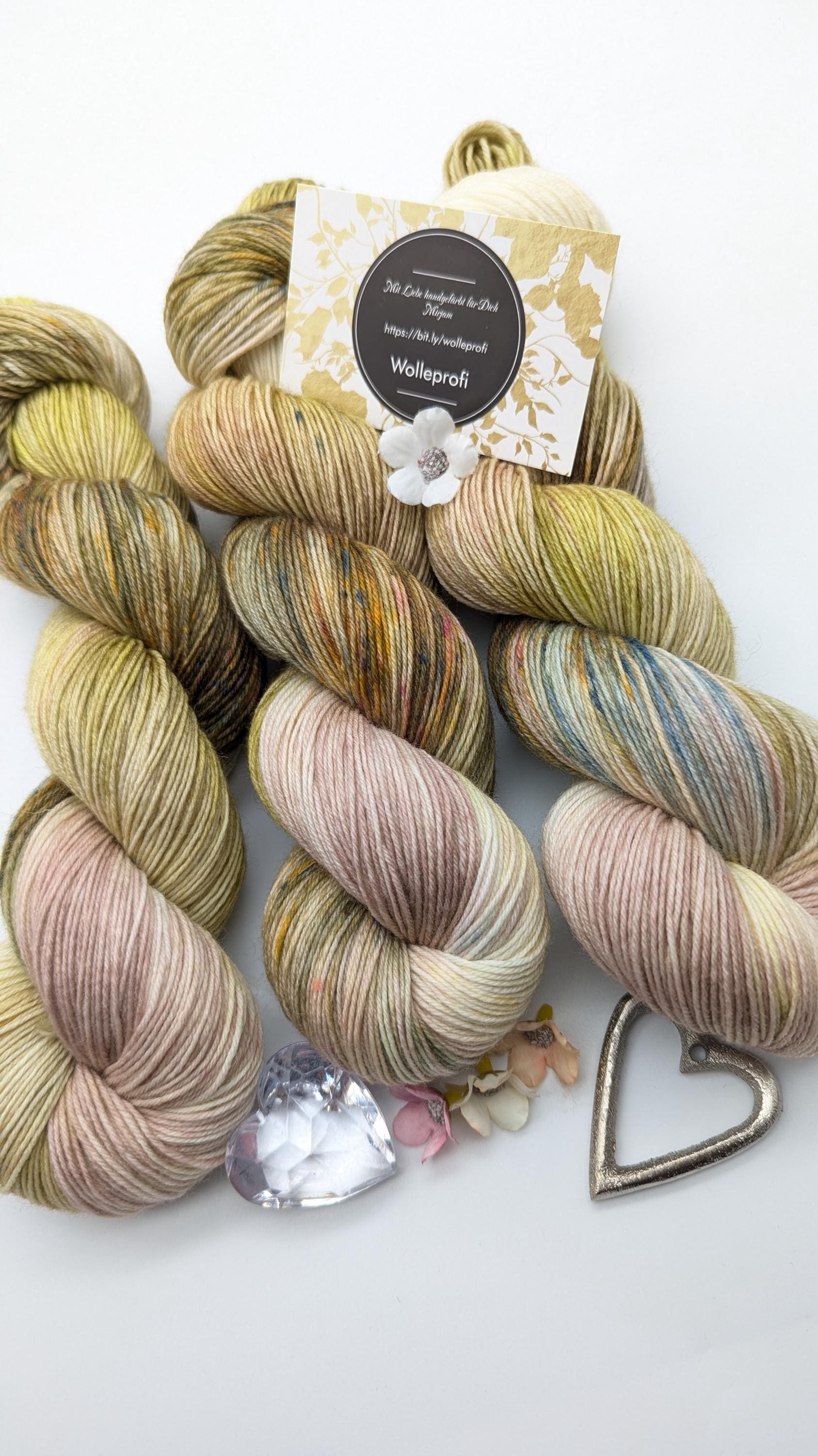 Handgefärbte Sockenwolle 4 fach SockYarn 100g/420m LL Merino extrafine  "Toskana" natur rose oliv