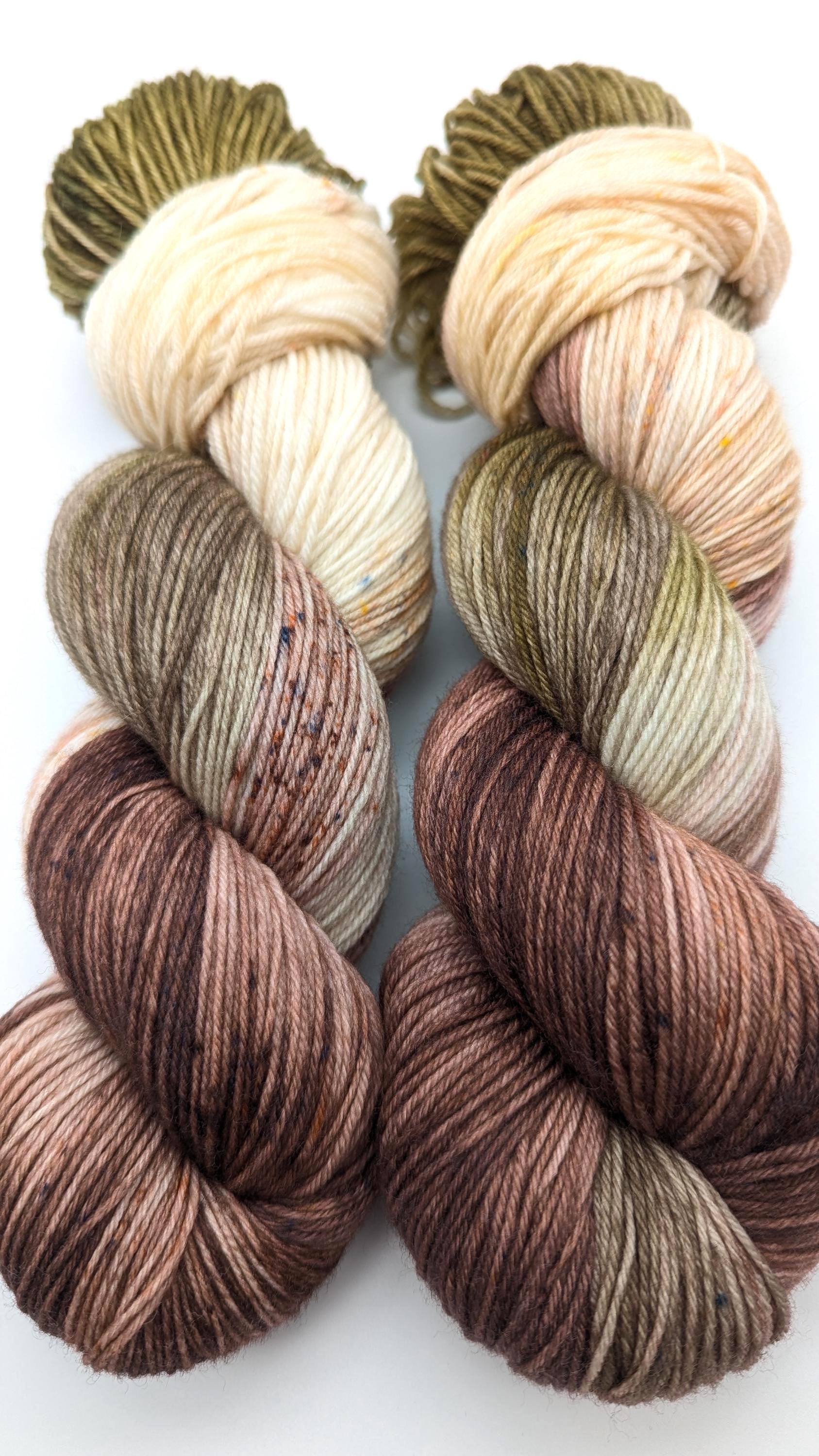 Handgefärbte Sockenwolle 4 fach High Twist 100g/400m Merino extrafine "Maronenbaum"braun natur