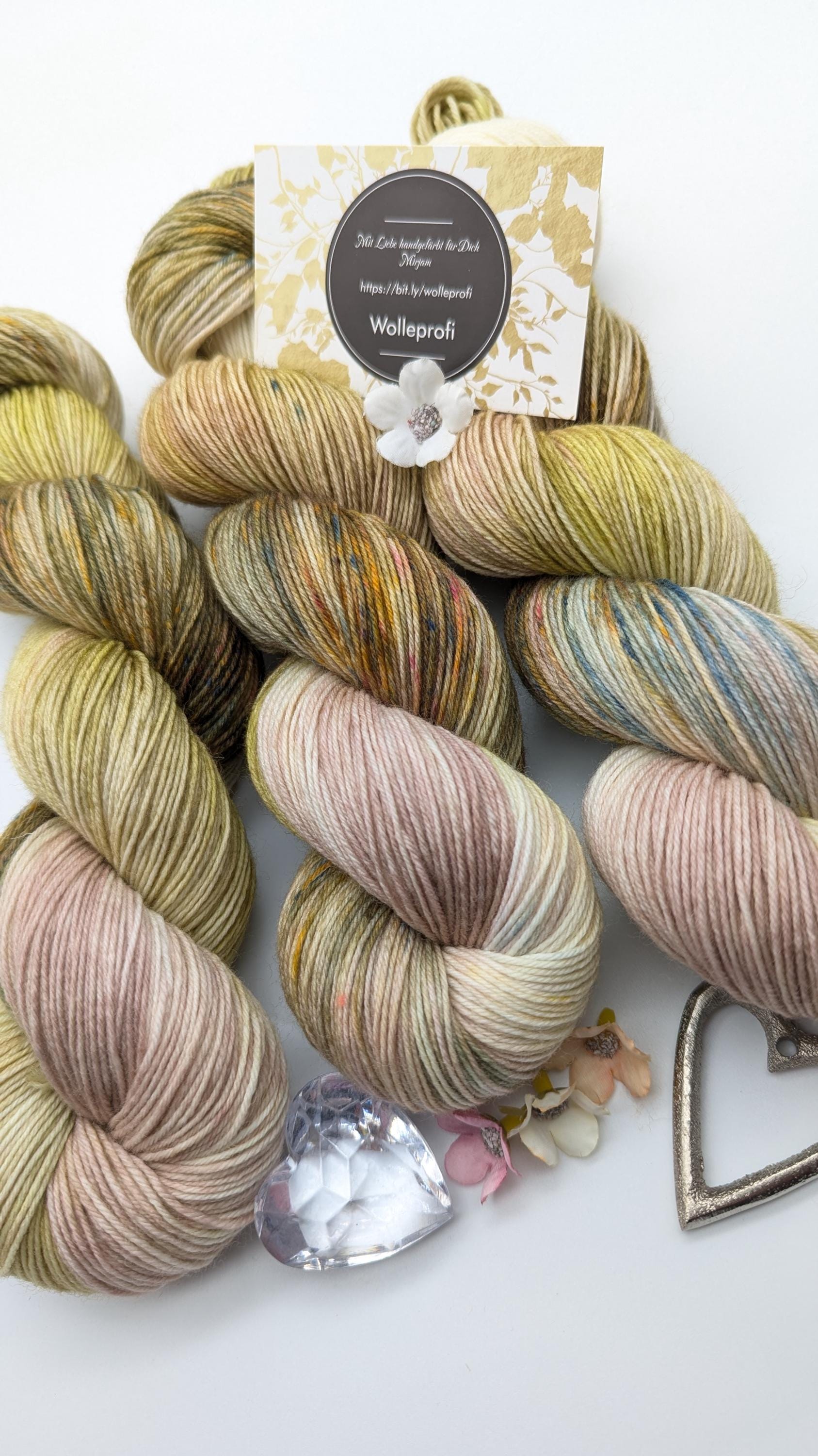 Handgefärbte Sockenwolle 4 fach SockYarn 100g/420m LL Merino extrafine  "Toskana" natur rose oliv