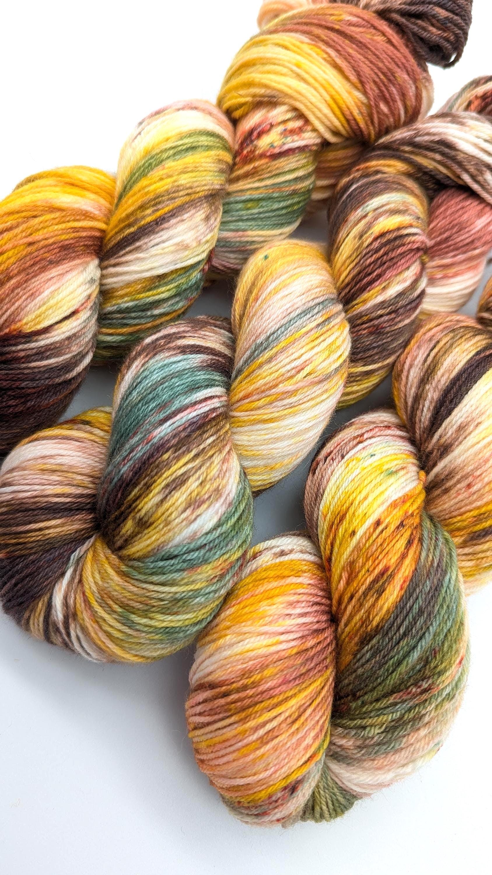 Handgefärbte Sockenwolle 4 fach High Twist 100g/400m Merino extrafine - "Sunny Autumn" braun grün natur